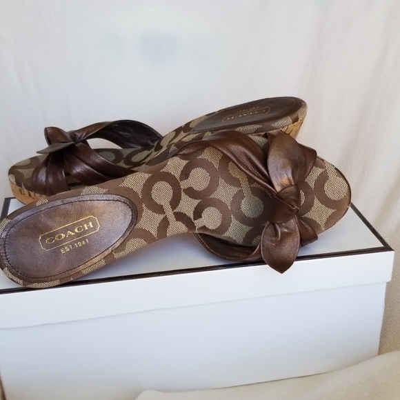 Sandals - Picture 5 of 5